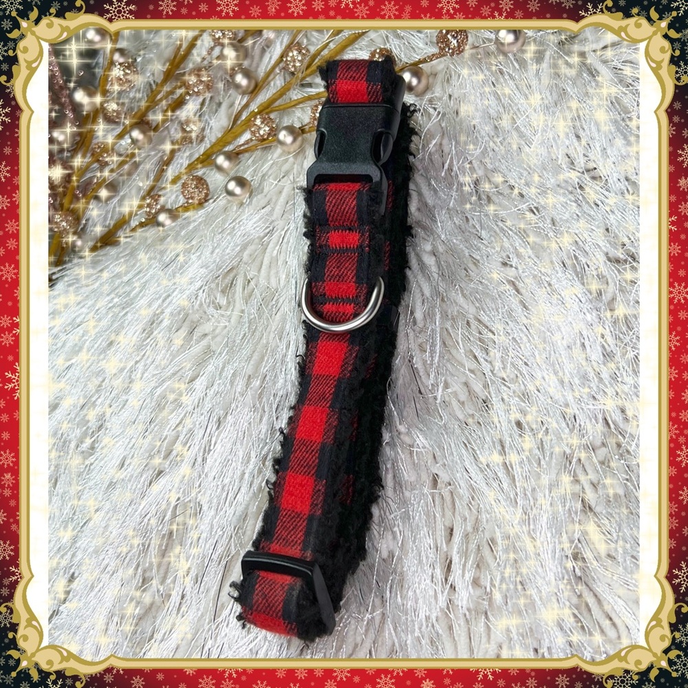M Petsmart Red Buffalo Plaid Dog Collar Sherpa Faux Fur Holiday Christmas MEDIUM